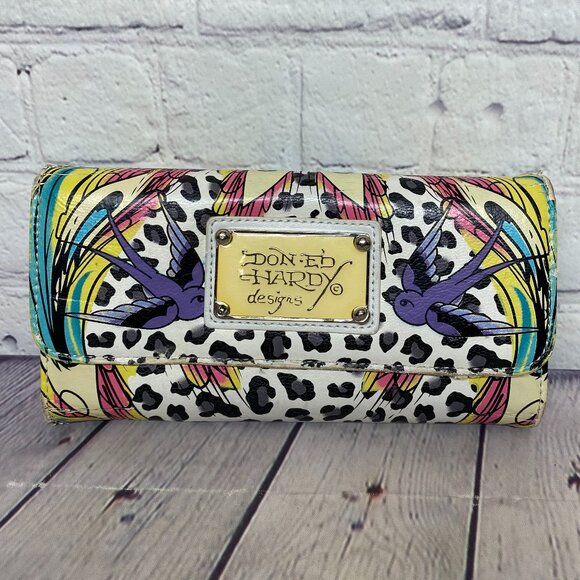 Don Ed Hardy Women's Wallet 4 inch x 7.5" Folded - All Over Print Design - Picture 1 of 12